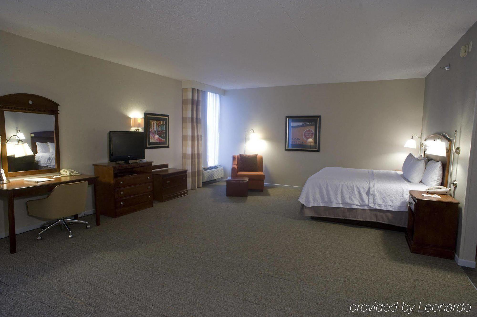 Hampton Inn Springfield-South Buitenkant foto