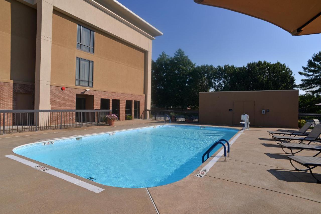 Hampton Inn Springfield-South Buitenkant foto